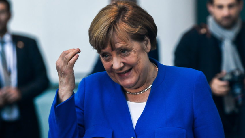 Rzecznik niemieckiego rządu tłumaczy, że “Merkel nie jest zła na Macrona”. Spór zaczął się od komentarza niemieckiej kanclerz