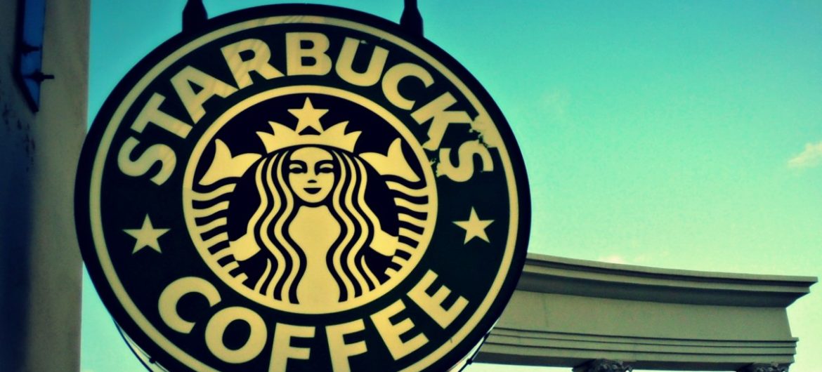 Lewica zbojkotuje Starbucks? Były szef popularnej sieci kawiarni zdenerwował elektorat Partii Demokratycznej
