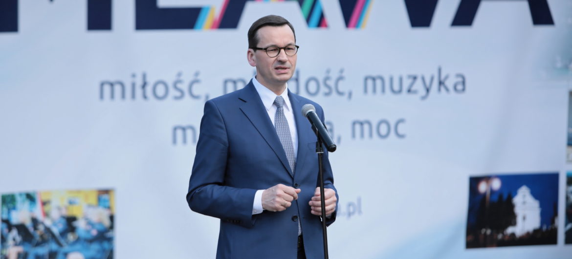 Premier Morawiecki: “10 miliardów złotych w ciągu tygodnia wpłynęło w formie subwencji do 50 tysięcy firm”