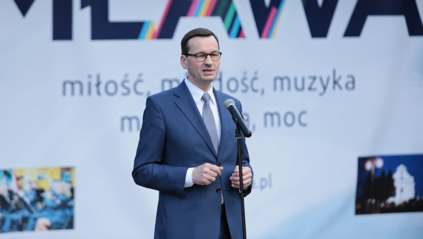 Premier Morawiecki: “10 miliardów złotych w ciągu tygodnia wpłynęło w formie subwencji do 50 tysięcy firm”