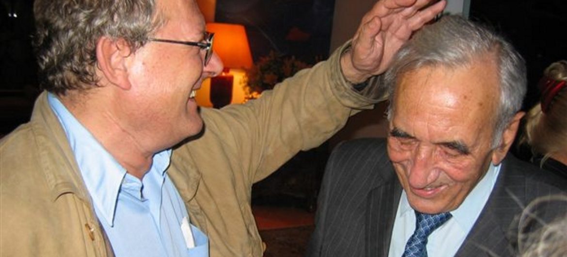 Naczelny “Gazety Wyborczej” próbował zniszczyć te teczki? Są dowody na to, że Adam Michnik współpracował z komunistami z ZSRR