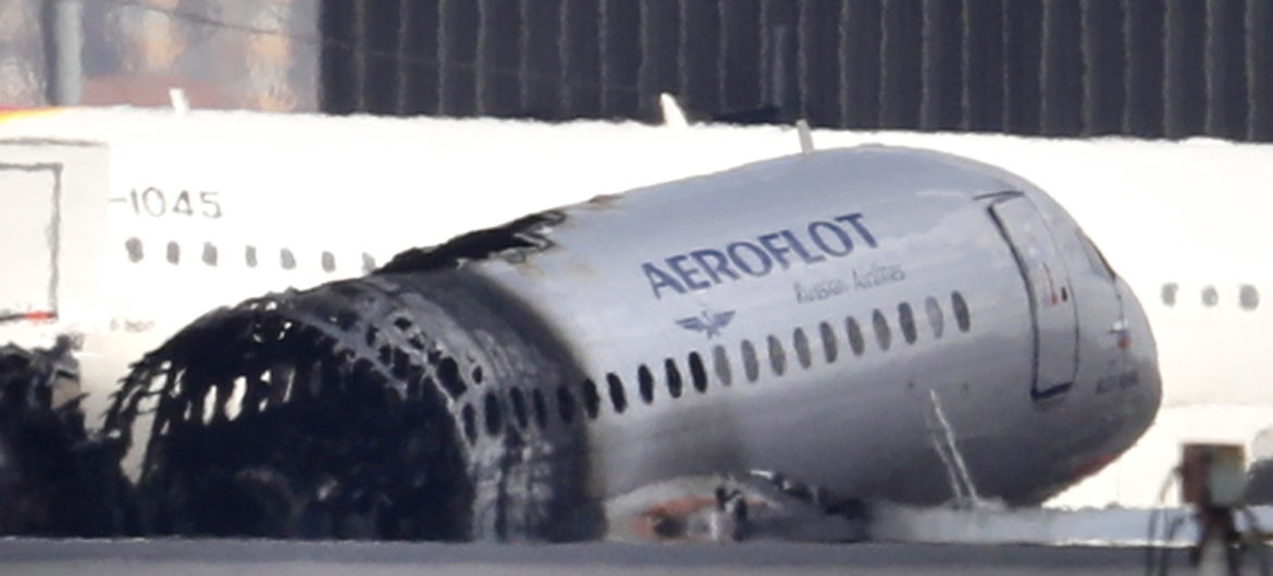 Po tragedii na Szeremietiewie pojawiają się pytania o Suchoj Superjet