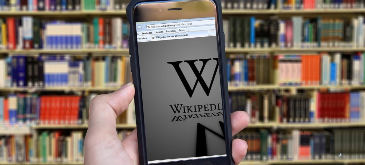 Wikipedia tubą propagandową radykalnej lewicy? Redaktor próbował zmienić imię “Margot” na Michał – edycję cofnięto i zagrożono mu banem