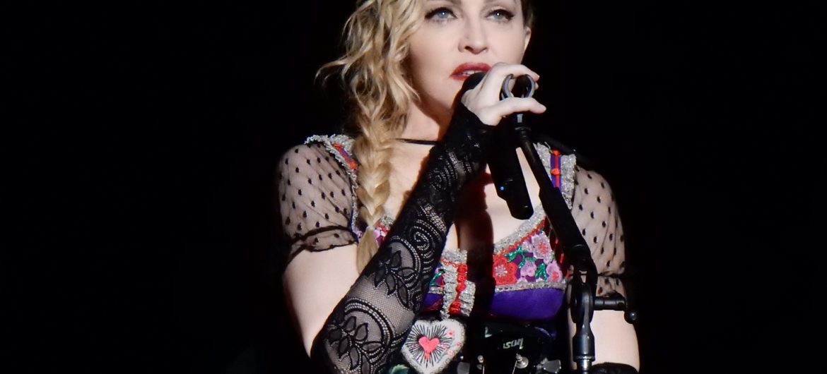 Nie zna umiaru. Madonna znowu obraża chrześcijan, aby wypromować płytę. Artystka “wie” co Jezus sądzi o aborcji