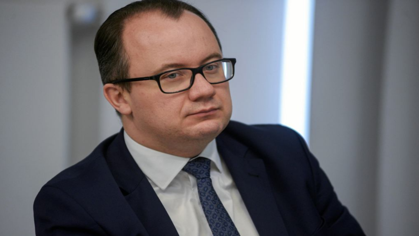 Kolejna kompromitacja nowego ministra sprawiedliwości. “Uważam, że uchwała jest niewystarczająca”
