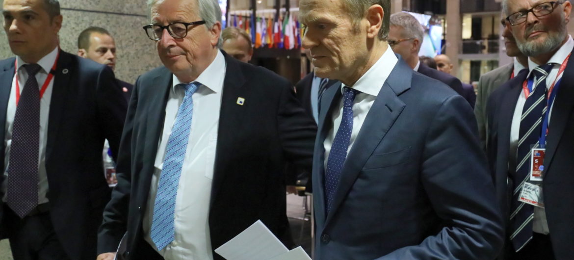 Dziennikarze zapytali Junckera o Tuska. Wymowny komentarz!