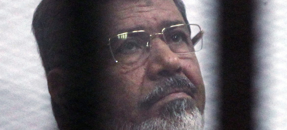 Były prezydent Egiptu Mursi zmarł w sądzie