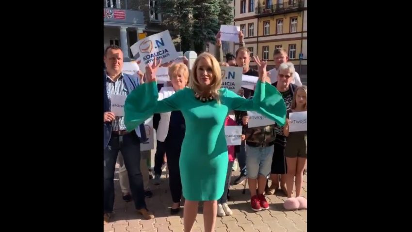 “Ten entuzjazm tłumu”. Spot posłanki PO nowy hitem internautów