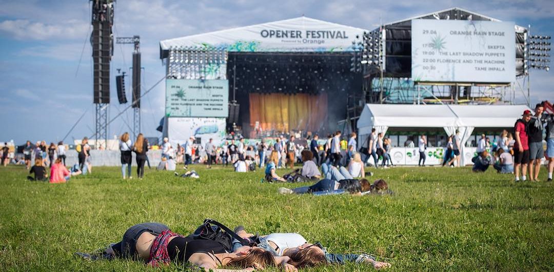 Lewacka propaganda za francuskie i samorządowe pieniądze na gdyńskim festiwalu. Nie tylko muzyką Open’er żyje