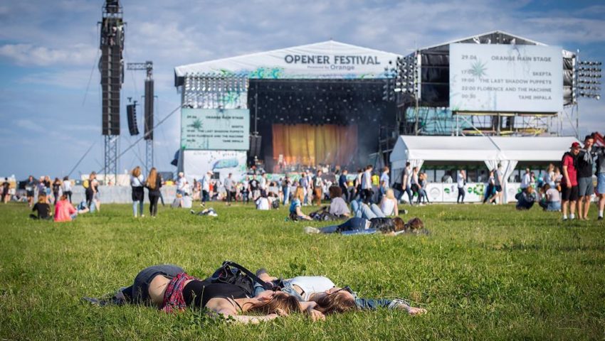 Lewacka propaganda za francuskie i samorządowe pieniądze na gdyńskim festiwalu. Nie tylko muzyką Open’er żyje