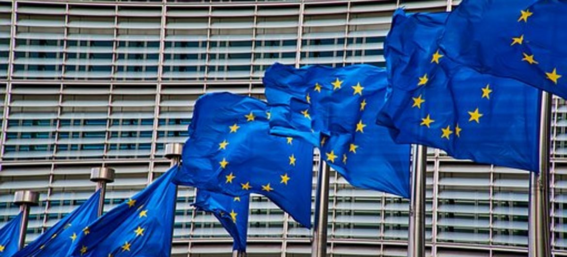 Komisja Europejska zapowiada wnikliwsze monitorowanie praworządności w całej UE