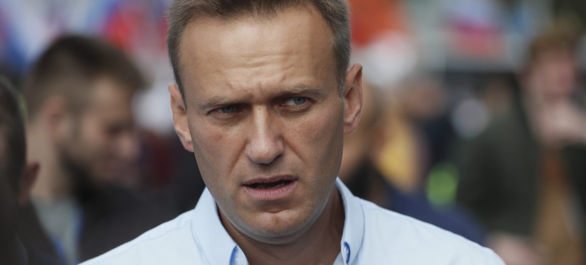 Kolejna kompromitacja Amnesty International. Odebrali Nawalnemu tytuł “więźnia sumienia”. Irracjonalny powód