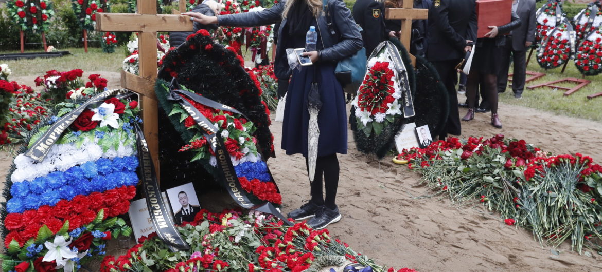 Tajemnicze słowa na pogrzebie załogi Łoszarika. “Udało się uniknąć katastrofy na skalę planetarną”