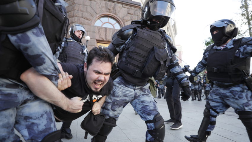 Ponad tysiąc osób zatrzymanych na antyputinowskim proteście w Moskwie