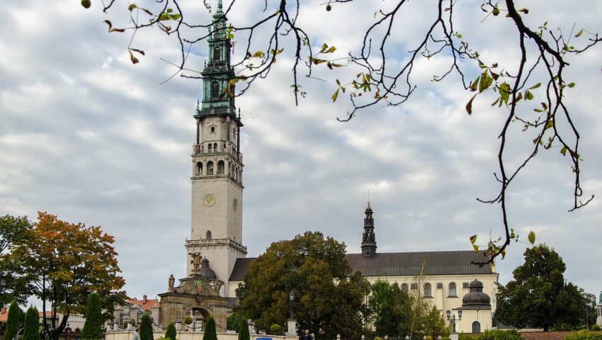 Jasna Góra przeprosiła za wpis na Twitterze