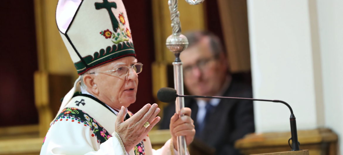 Episkopat Węgier wspiera polski Kościół w walce z „tęczową zarazą”. „Trwanie w nauczaniu wywołuje gniew”