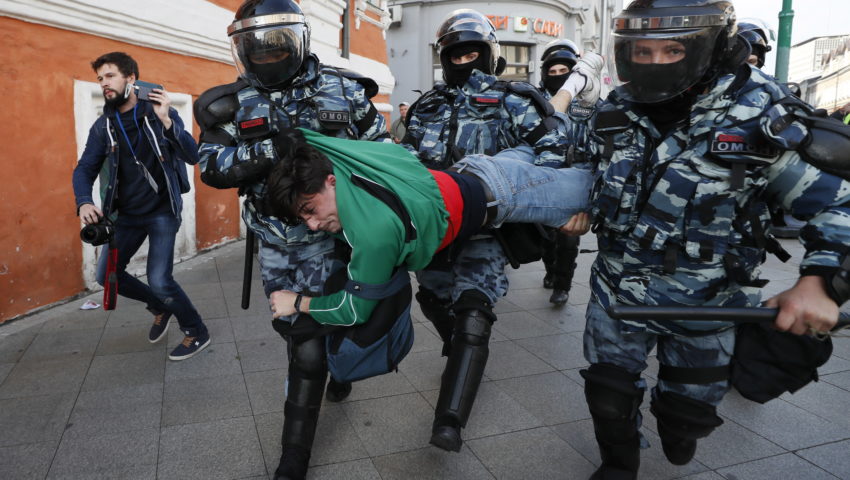 Rosja wzywa Google do cenzury informacji o protestach. “Zastrzegamy sobie prawo do adekwatnej reakcji”
