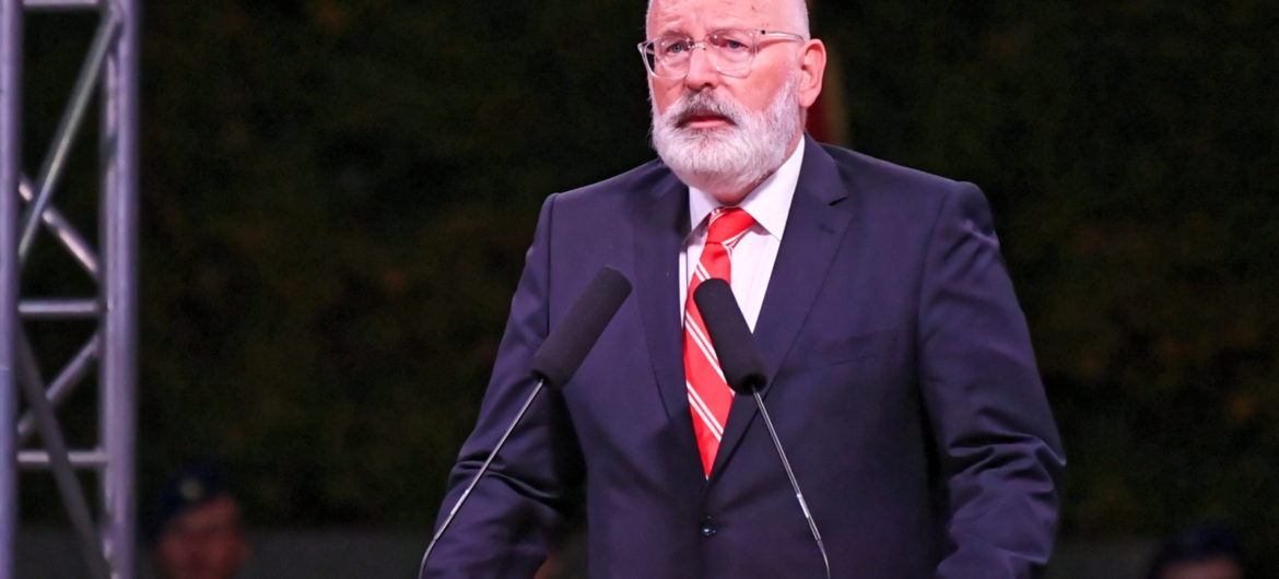 Ależ zawrzało w Parlamencie Europejskim. Ostra dyskusja z Fransem Timmermansem