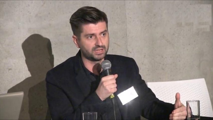 Śmiszek będzie walczył jak “za swoje”. Partner Biedronia domaga się legalizacji adopcji dzieci przez pary LGBT