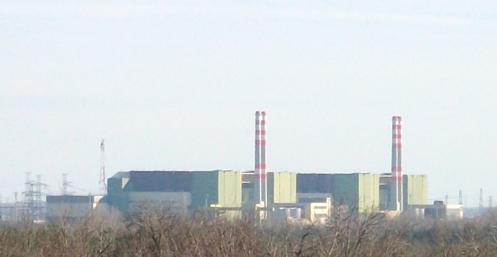 Alarm w węgierskiej elektrowni jądrowej. Zamknięto jeden z reaktorów