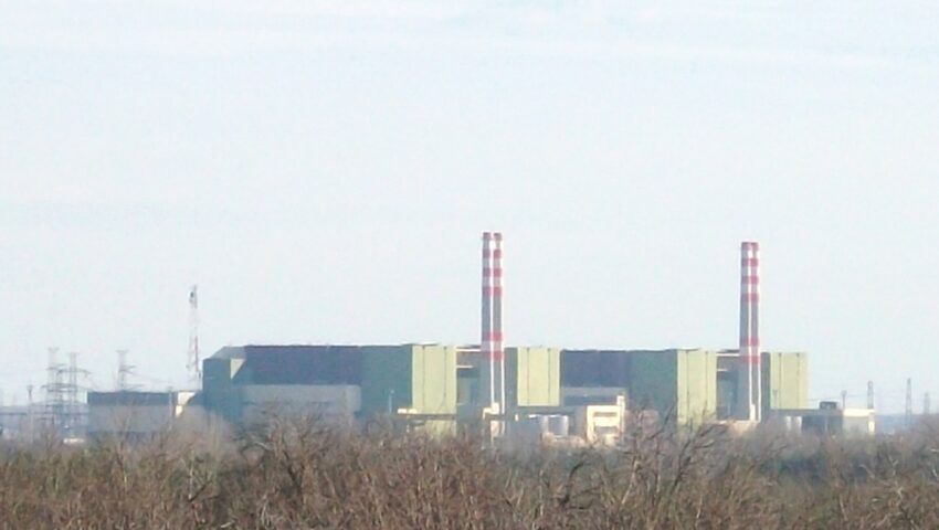 Alarm w węgierskiej elektrowni jądrowej. Zamknięto jeden z reaktorów