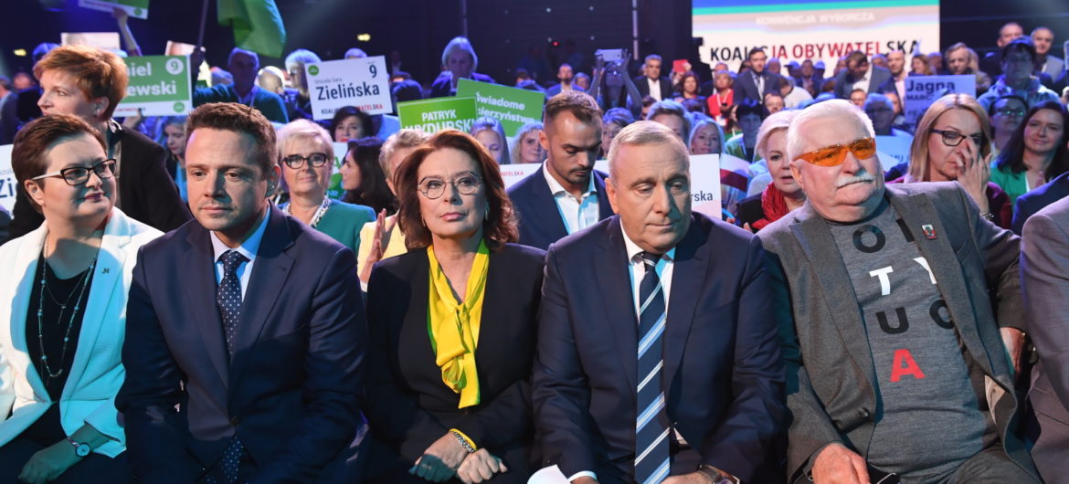 On nie przestaje zaskakiwać! Wałęsa wycofał swoje poparcie dla Koalicji Obywatelskiej. Jaką partię “utopi” tym razem?
