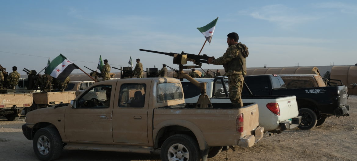 Turcja rozpoczęła ofensywę w Syrii. Kurdowie twierdzą, że atakują cywili