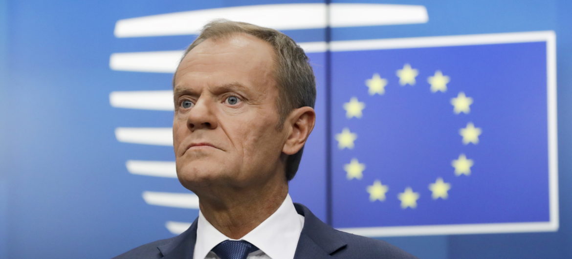 Podzielił Polaków, dziś najgłośniej krzyczy o budowaniu wspólnoty. Tusk zmiażdżony przez internautów