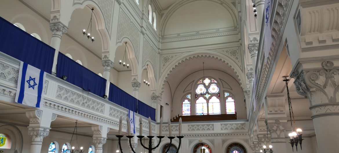 Niemcy wypuściły na wolność imigranta który zaatakował synagogę