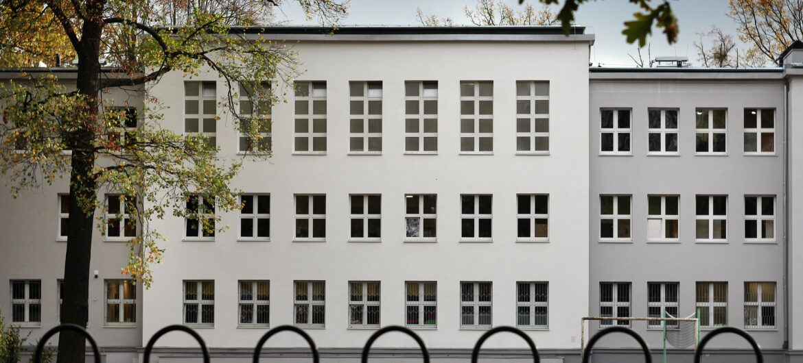 43 dzieci zatruło się gazem w szkole. Wszyscy trafili do szpitala