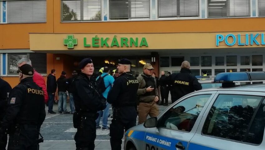 Strzelanina w szpitalu. Sześć osób nie żyje, policja zastrzeliła sprawcę (AKTUALIZACJA)