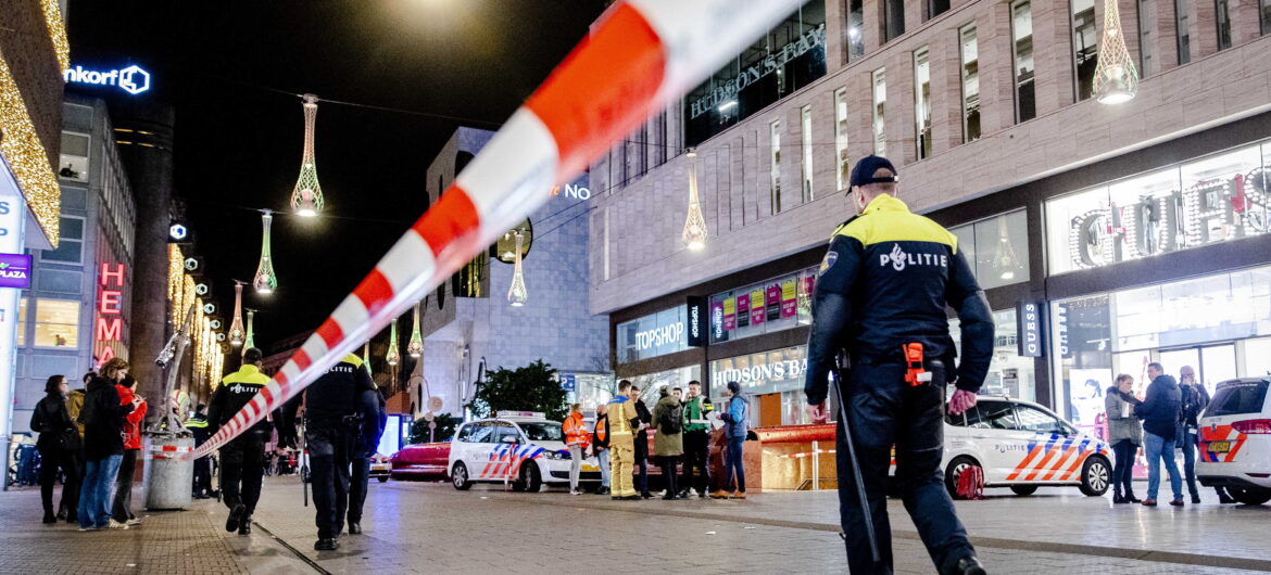 Atak nożownika w Hadze. Holenderska policja: to nie był akt terroru