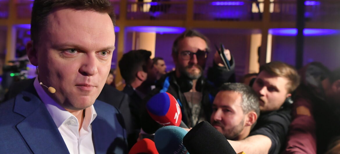Film Hołowni wywołał oburzenie nawet u opozycji. Kandydat na prezydenta kpi z tragedii smoleńskiej?