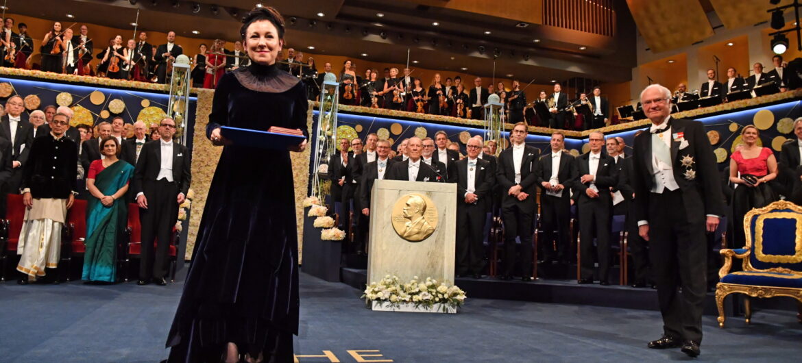 Olga Tokarczuk odebrała Nagrodę Nobla
