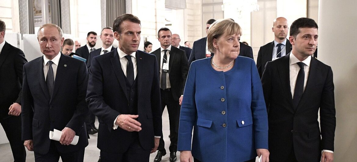 Berlin i Paryż wykluczają Polskę ze współpracy. Niemieccy politycy i dziennikarze mówią jasno: To błąd!