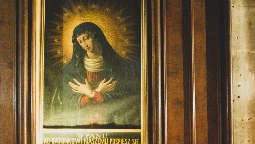 Niezwykłe znalezisko w paryskim kościele. Skąd wzięła się tu kopia obrazu znanego wszystkim Polakom?