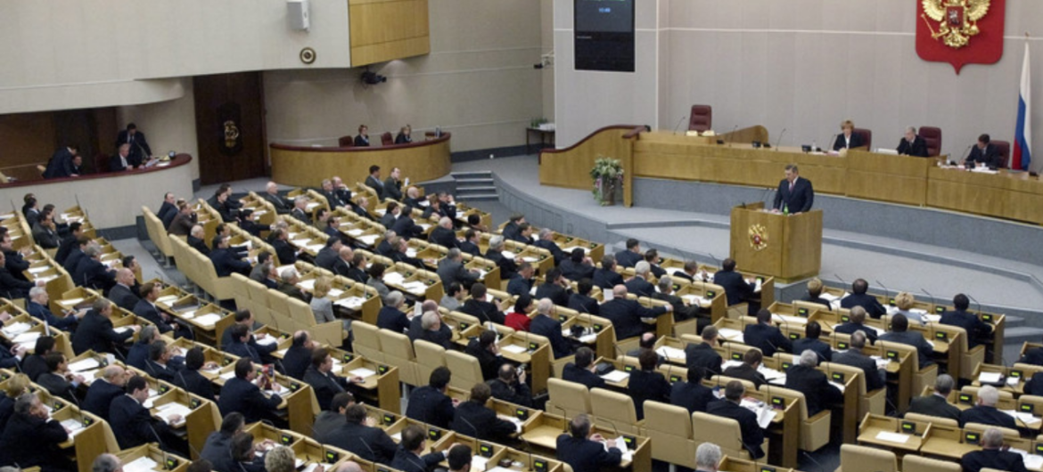Ktoś miał wątpliwości? Rosyjska Duma ratyfikowała wczorajsze dyktaty Putina. Wszyscy głosowali “za”