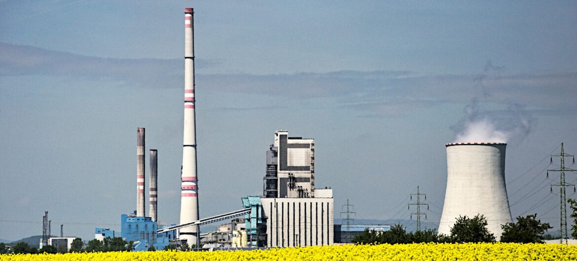 PGE: “Przekazujemy 5 mln zł na walkę z koronawirusem, angażujemy się także w pomoc seniorom”