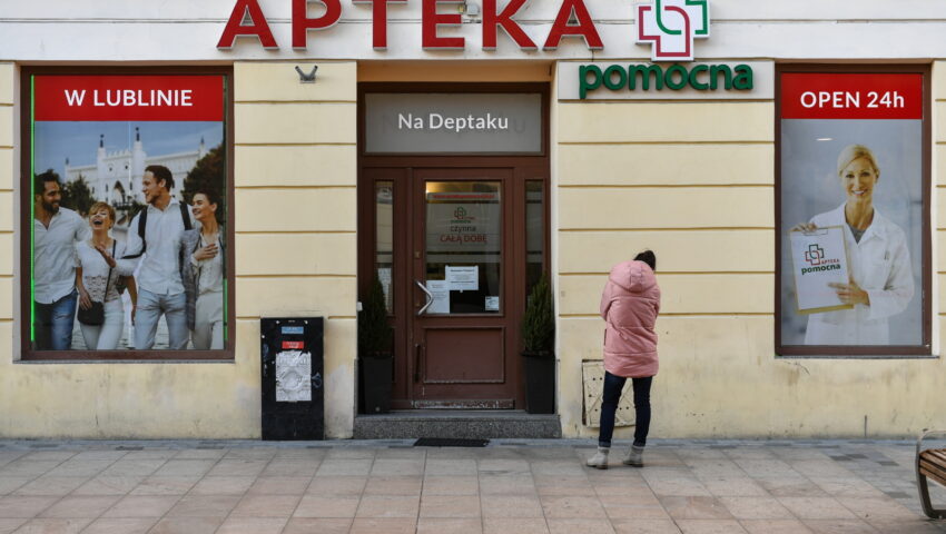 Rząd przedstawi projekty ustaw ratujących gospodarkę przed epidemią koronawirusa