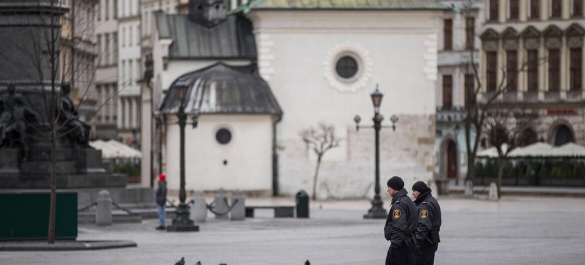 Żona senatora Brejzy uważa, że powinno być więcej zarażonych
