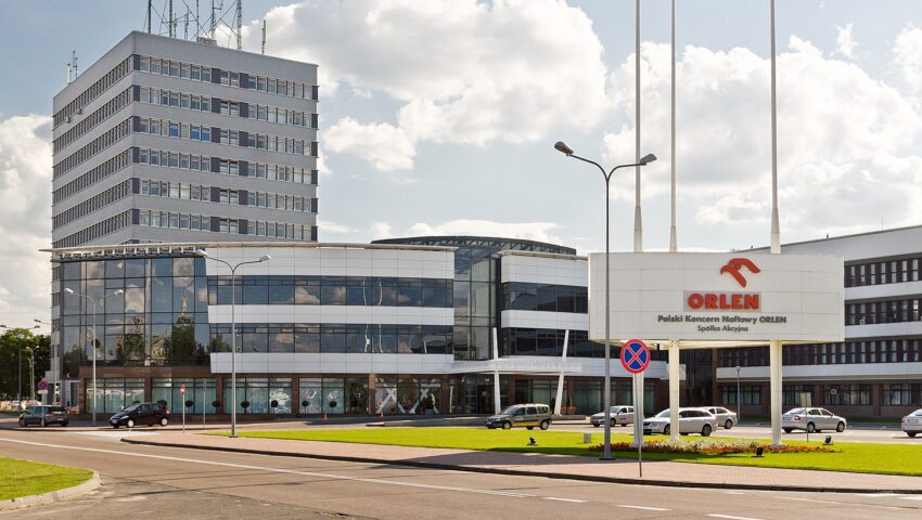 Orlen zafundował Centrum Zdrowia Dziecka paliwo do karetek