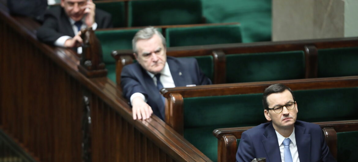 Popłyną kolejne miliardy na walkę z kryzysem. Trwa uzupełnienie działań Tarczy Antykryzysowej