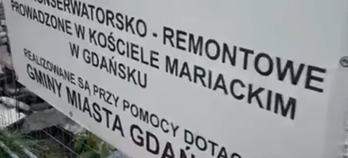 Sprofanowane ludzkie szczątki i zdewastowane płyty nagrobne. Tak wygląda renowacja jednego z największych zabytków Gdańska