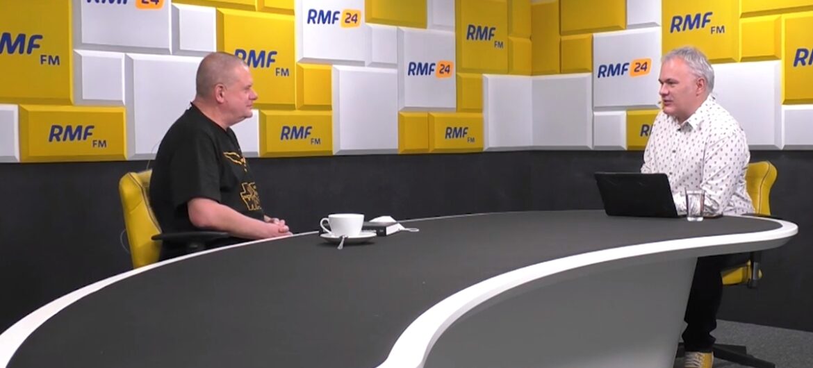 Kazik: “Jaka wolność zagrożona? Ja się nadal czuję wolnym człowiekiem. Robią mi promocję, na jaką musiałbym miliony złotych wydać, których nie mam”.