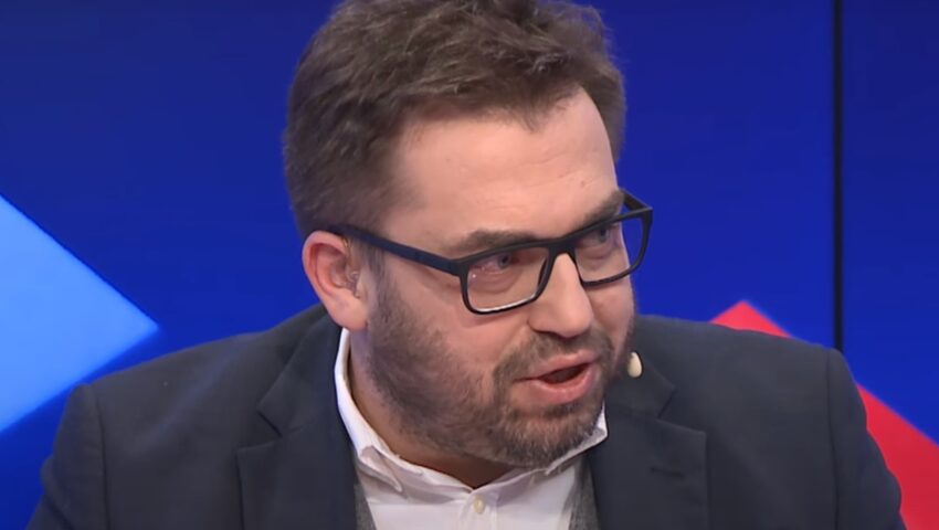 Węglarczyk szokuje wpisem na Twitterze. Francuzi mogą trzymać swoje media dla siebie, bo “uważają swoją kulturę za wyjątkową”