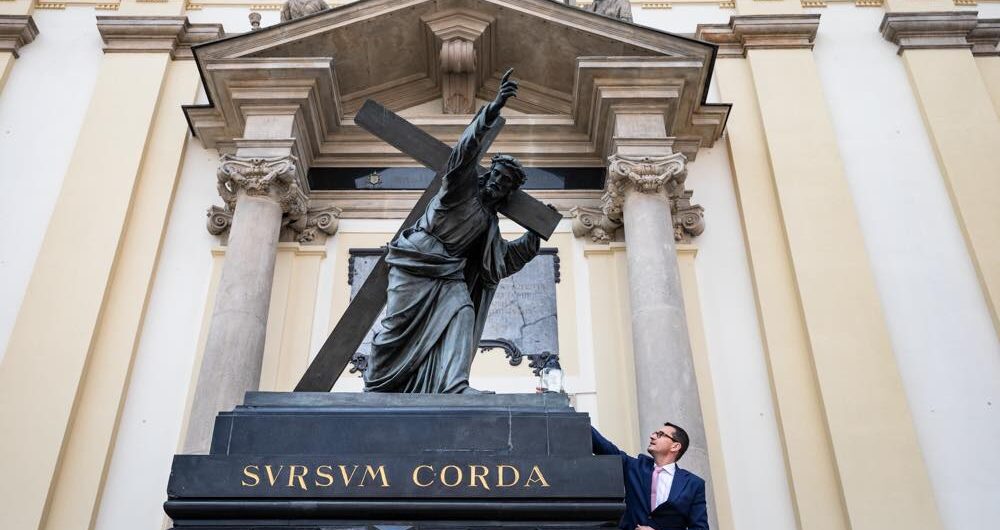“Są pewne granice, które zostały wczoraj przekroczone”. Mocna odpowiedź premiera na prowokację LGBT
