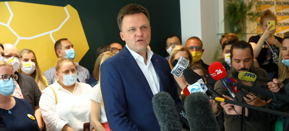 Szymon Hołownia chce aby jego zwolennicy produkowali torby z banerów wyborczych