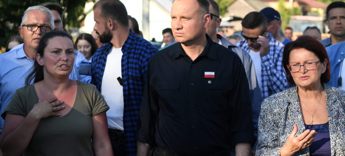Lewicowo-liberalne media zarzuciły  prezydentowi, że ułaskawił pedofila. Wyjaśniamy, co naprawdę się wydarzyło