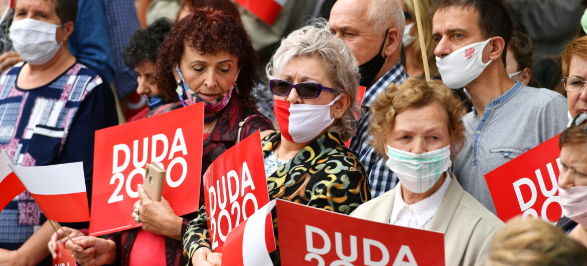 Skąd w nich tyle pogardy? Skandaliczne słowa pracownika Wyborczej o prowincji