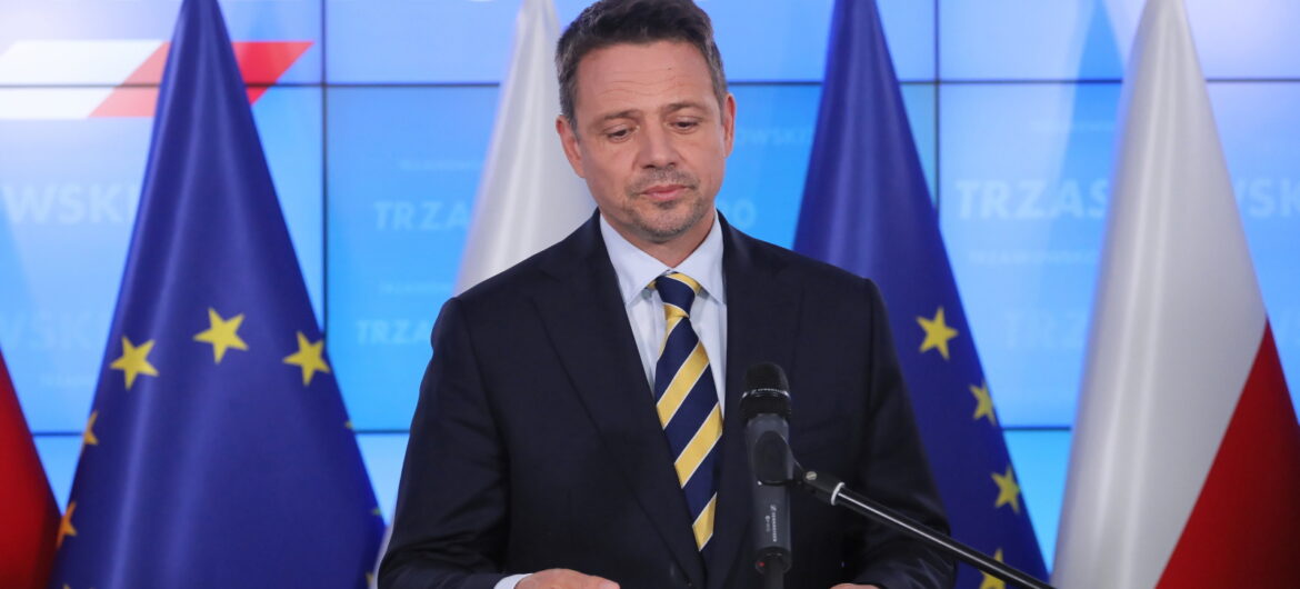 Trzaskowski obalał komunę w… 1990 roku? Kompromitujący wpis prezydenta Warszawy